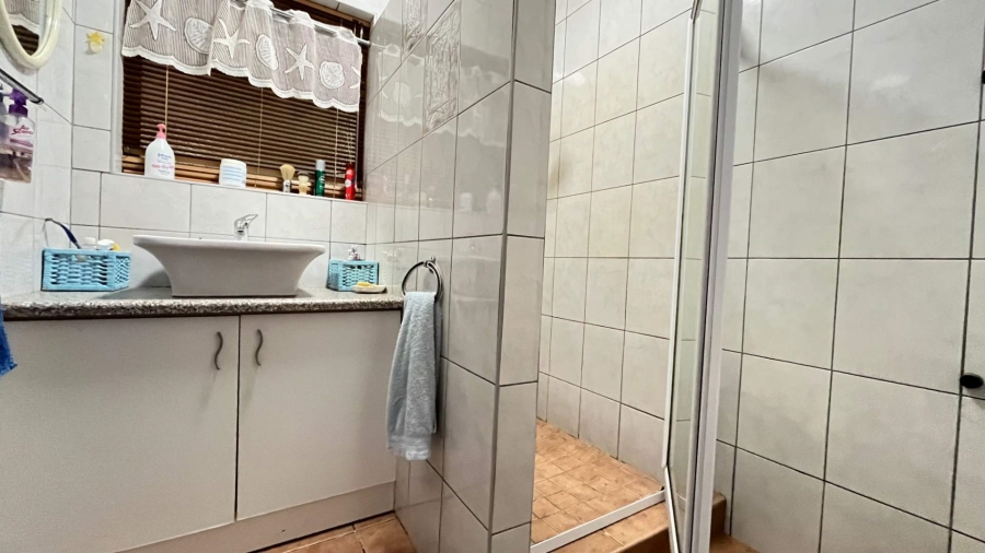 4 Bedroom Property for Sale in Heidelberg Western Cape